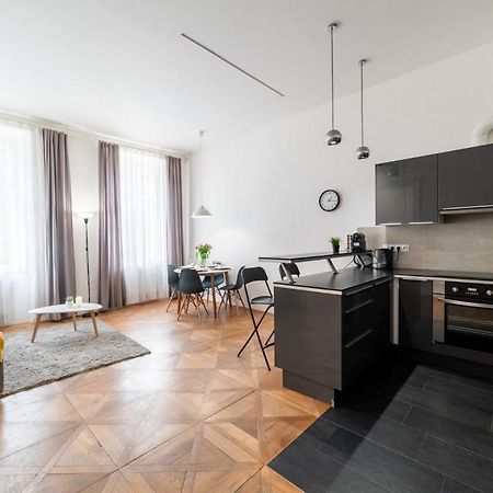 Exclusive Apartment Near Kafka'S Head Прага Экстерьер фото