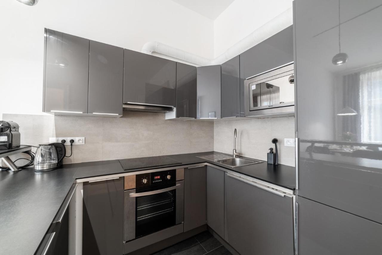 Exclusive Apartment Near Kafka'S Head Прага Экстерьер фото